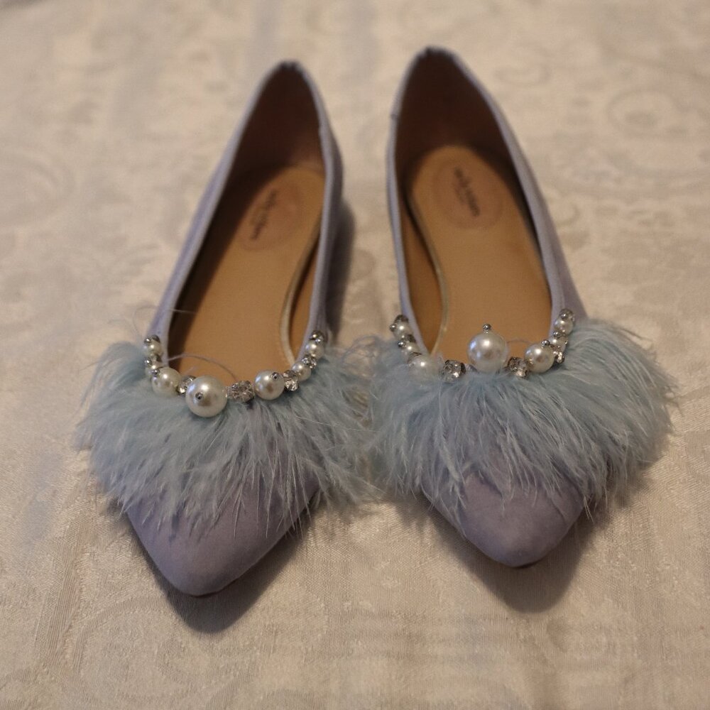 The Wendy Williams Collection Powder Blue Leather/Feathered Flats Size 9